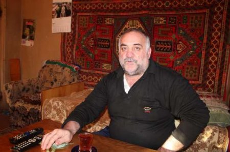 "Müharibədə top, mərmi səsindən qorxmamışam, amma indi bankdan gələn telefon zəngindən ürəyim qırılır" "Müharibədə top, mərmi səsindən qorxmamışam, amma indi bankdan gələn telefon zəngindən ürəyim qırılır"