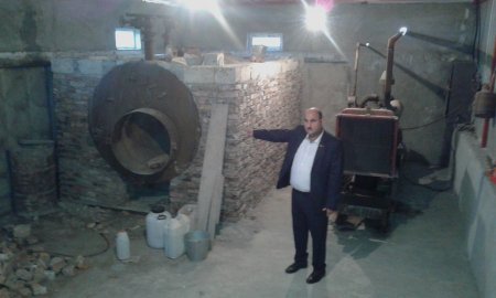 Göyçayda sahibkarın dizini necə yerə qoyurlar... Göyçayda sahibkarın dizini necə yerə qoyurlar...