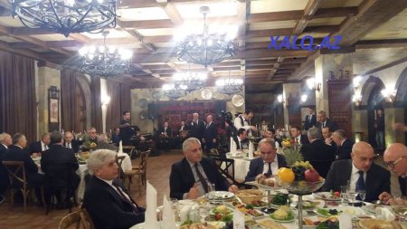 Rektorun təmtəraqlı yubileyini kim maliyyələşdirib? Rektorun təmtəraqlı yubileyini kim maliyyələşdirib?