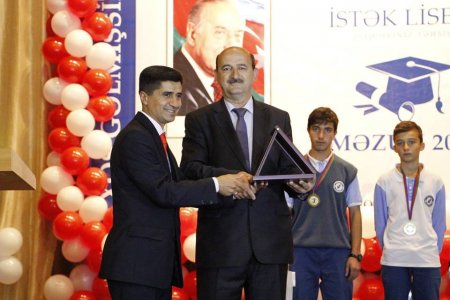 Fətullah Gülənin azərbaycanlı məddahları Fətullah Gülənin azərbaycanlı məddahları