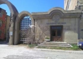 Tağıyevin toxuculuq kombinatı talan olunub, yataqxanası çökür Tağıyevin toxuculuq kombinatı talan olunub, yataqxanası çökür