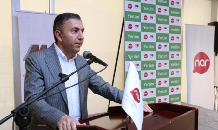 “Nar” qəbul imtahanlarında ən yüksək nəticə göstərmiş abituriyentlərə xüsusi mükafatlar təqdim etdi “Nar” qəbul imtahanlarında ən yüksək nəticə göstərmiş abituriyentlərə xüsusi mükafatlar təqdim etdi