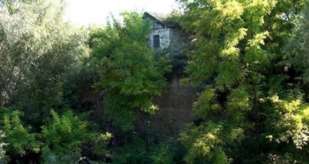 Ağstafa sakinləri elə bu dünyadaca "qıl körpüsü"ndən keçməli olurlar... Ağstafa sakinləri elə bu dünyadaca "qıl körpüsü"ndən keçməli olurlar...