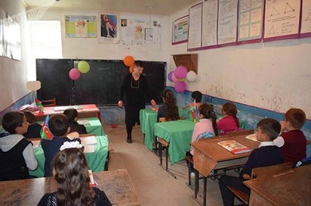 Tovuzda düşmənlə üz-üzə dayanan kəndin TƏHSİL DƏRDİ Tovuzda düşmənlə üz-üzə dayanan kəndin TƏHSİL DƏRDİ