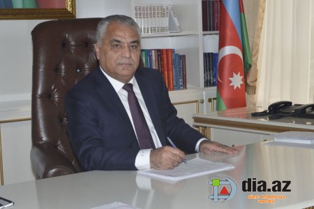 Belə gedərsə, başçı postunda 2 ilini tamamlaya bilməyəcək... Belə gedərsə, başçı postunda 2 ilini tamamlaya bilməyəcək...