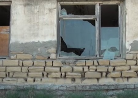 Neftçaladakı Xıllı qəsəbə məktəbində ŞOK vəziyyət Neftçaladakı Xıllı qəsəbə məktəbində ŞOK vəziyyət