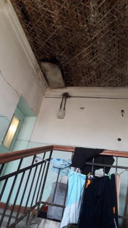 Məcburi köçkünlərlə bağça müdiri arasında çəkişmə Məcburi köçkünlərlə bağça müdiri arasında çəkişmə