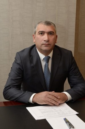 Ramin Quluzadənin “boz kardinal” sevgisi Ramin Quluzadənin “boz kardinal” sevgisi