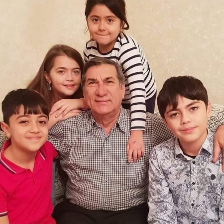 "Evdə müalicə alırdı, səhər gəlib gördüm ki..." "Evdə müalicə alırdı, səhər gəlib gördüm ki..."