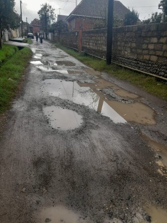Lənkəranda Şəhid adını daşıyan küçə... XARABA QALIB... Lənkəranda Şəhid adını daşıyan küçə... XARABA QALIB...