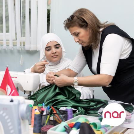 “Nar” nitq və eşitmə məhdudiyyətli şəxslər üçün peşə təlimlərinə dəstəyini davam etdirir “Nar” nitq və eşitmə məhdudiyyətli şəxslər üçün peşə təlimlərinə dəstəyini davam etdirir