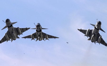 Pakistan qırıcılarımızı Çin silahları ilə məhv edib Pakistan qırıcılarımızı Çin silahları ilə məhv edib